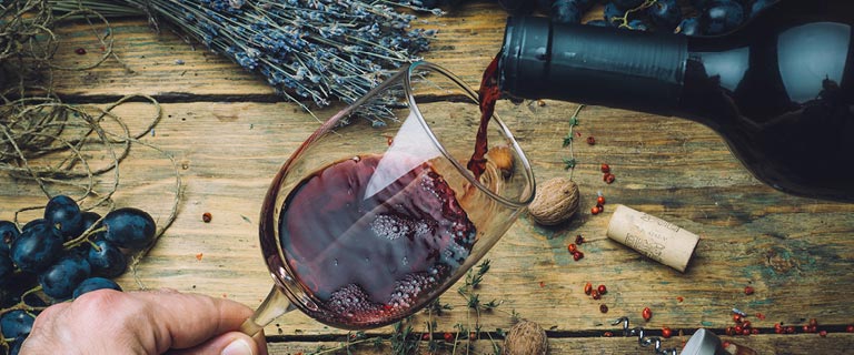Vins & Spiritueux :   Dégustations de nouveaux produits originaux.